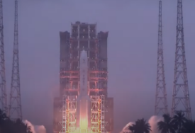 Kinezi lansirali sondu na tamnu stranu Mjeseca (VIDEO)