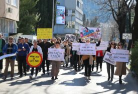 Sindikat srednjih škola HNK donio odluku o stupanju u generalni štrajk
