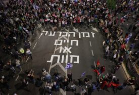 Izraelski demonstranti blokirali glavni autoput u Tel Avivu, evo šta traže
