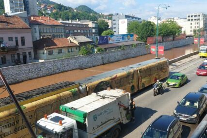 Tramvajski saobraćaj u Sarajevu  u prekidu (FOTO)