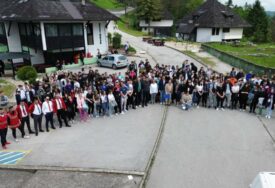 Studijsko putovanje "Od rata do mira": Učenici iz KS posjetili Cazin, Veliku Kladušu, Bužim i Bihać
