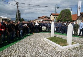 Zvaničnici Kantona Sarajevo obilježili 2. maj: Mi ćemo se uvijek sjećati heroja, a oni ratnih zločinaca