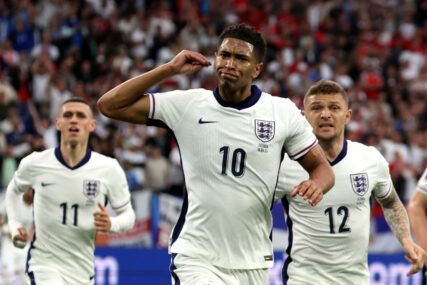 ČAROBNI NAPITAK Otkriveno šta su Englezi "uzimali" protiv Srbije