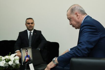 Erdogan uoči svemirske misije poželio sretan put drugom turskom astronautu