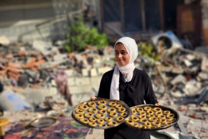 Palestinke uprkos ratu pečenjem kolača pokušavaju održati bajramsku tradiciju (FOTO)