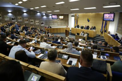 Obavljena rasprava o izmjenama Zakona o upravljanju otpadom u Predstavničkom domu PFBiH (FOTO)