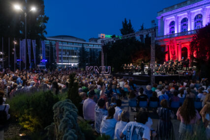 Kultura na ulice 2024: Održan spektakularan koncert Sarajevo Big Banda (FOTO)