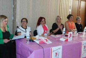 Eldina Zolj-Balenović promovisala knjigu ZAPIS O NAMA koja je podrška oboljelima na putu izlječenja od karcinoma dojke (FOTO)