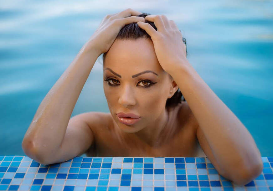  Viki Vukić