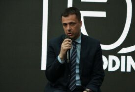 Direktor Adis Šehić nakon pisanja medija da će BH Pošta raditi drugog dana Bajrama: "Radimo jer moramo osigurati dodatna sredstva"