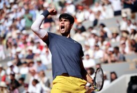 Pariz se naklonio novom kralju šljake: Alcaraz osvojio Roland Garros!