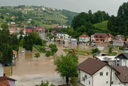 Grad Sarajevo će pružiti pomoć Bužimu pogođenom velikim poplavama