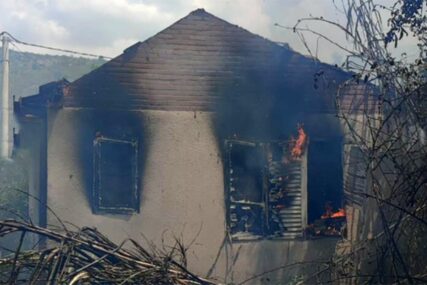 U požaru u Čapljini kuća u potpunosti izgorjela