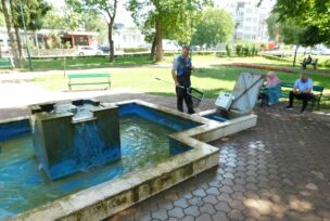 Čišćenje fontane u Vogošći