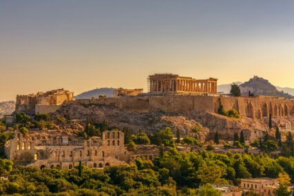 Grci zatvaraju popularnu turističku destinaciju zbog visokih temperatura
