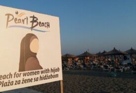 Prva "hidžab plaža" otvara se u Crnoj Gori: Evo u kojem gradu
