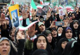 Na predsjedničkim izborima u Iranu dominiraju Khameneijevi lojalisti