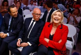 Prijevremeni izbori u Francuskoj izazivaju zabrinutost investitora