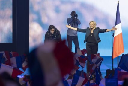 Težak poraz Macrona na EU izborima, potukla ga Le Pen