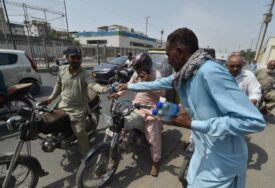 Više stotina osoba umrlo od vrućine u Pakistanu