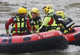Poplave u Francuskoj: Voda odnijela most, evakuisano stanovništvo