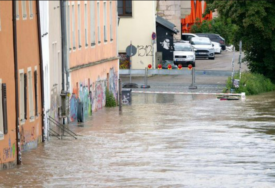 POGINULO NAJMANJE 6 OSOBA Još uvijek traje potraga za nestalima nakon poplava u Njemačkoj