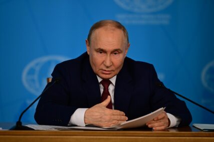 Gotovo 700.000 ruskih vojnika ratuje u Ukrajini, kaže Putin
