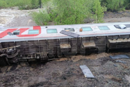Rusija: Najmanje 70 povrijeđenih kada je putnički voz iskočio iz šina (VIDEO)