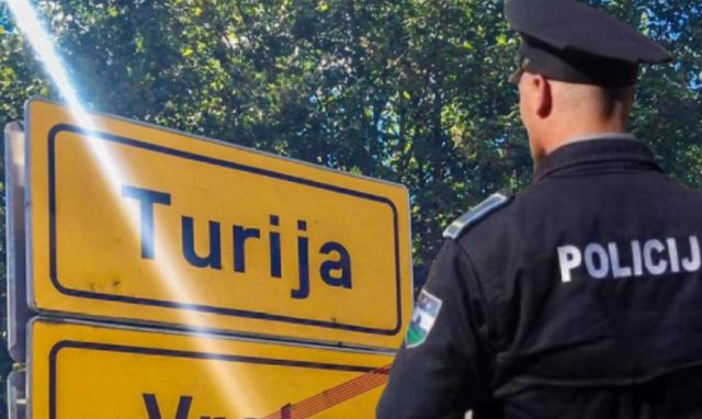 Policija, naselje Turija kod Bihaća