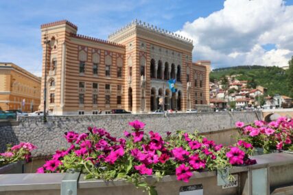 Bosanci i Hercegovci se žale na cijene na Jadranu, a u Sarajevu spavanje u jednom od hotela košta skoro 700 KM!