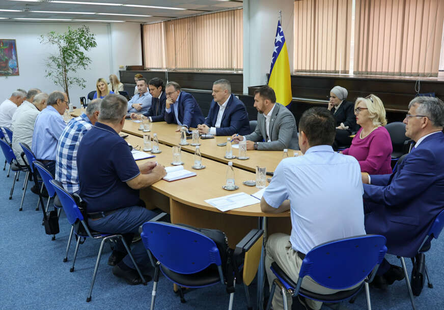 Vlada FBiH i penzioneri