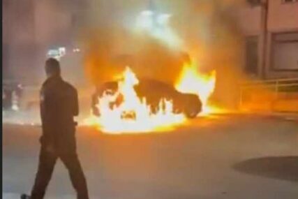Zapaljen automobil na Palama (VIDEO)