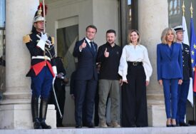 Zelenski: Francuska će nastaviti podržavati Ukrajinu na svim platformama
