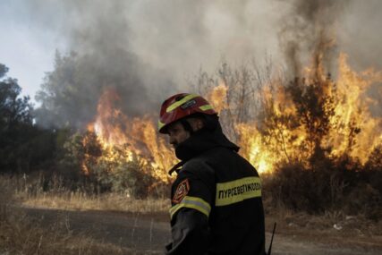 POSLJEDICE VREMENSKIH NEPRILIKA ŠIROM EVROPE Četvero mrtvih u olujama u Švicarskoj i Italiji, šumski požari haraju Grčkom i Turskom