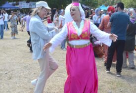 Čuvari tradicije: Bošnjačka zajednica organizirala Teferič i festival pite u turskom Karamurselu