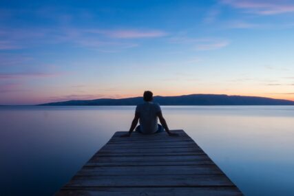 Usamljenost može negativno uticati na vaše zdravlje, evo na kojih 5 načina