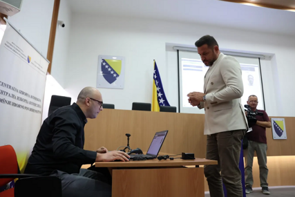 "Nestranački" ljudi: CIK sa liste za biračke odbore uklonio gotovo 200 kandidata