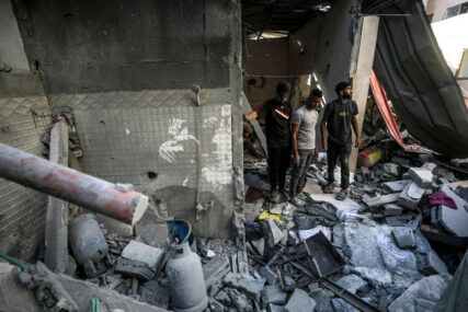 U izraelskim zračnim napadima na Gazu ubijeno najmanje pet osoba