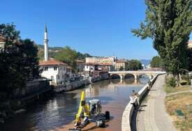 Ispražnjeno akumulaciono jezero na Bentbaši radi uklanjanja riječnog mulja i nanosa iz korita Miljacke