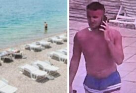 Muhamedu na plaži u Neumu ukraden mobitel, vozačka, lična i 1.600 KM