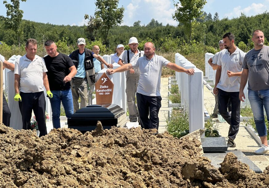 FOTO: USTUPLJENE FOTOGRAFIJE