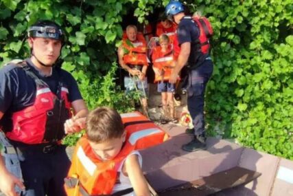 Sedam osoba spašeno iz čamca na jezeru kod Čačka