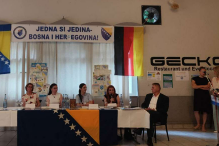 U Stuttgartu obilježen završetak školske godine u bosanskim školama