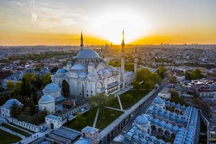 Prvi susret uživo nakon tri godine: U Istanbulu okončani pregovori Ukrajine i Rusije