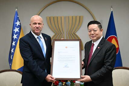Ambasador Armin Limo predao akreditive glavnom sekretaru ASEAN-a