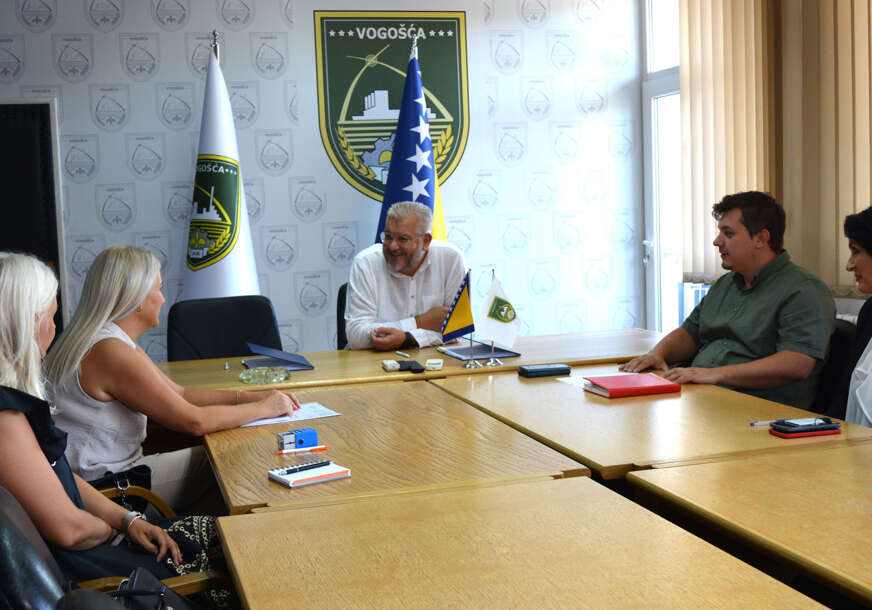 Ugovor za sanaciju ulica na Hotonju 