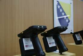 Distribucija uređaja i glasačkih listića kreće 27. septembra