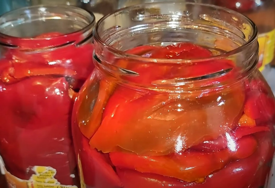 Peglana paprika po starinskom receptu: Hrskava, pikantna i puna ukusa