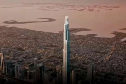  Burj Azizi
