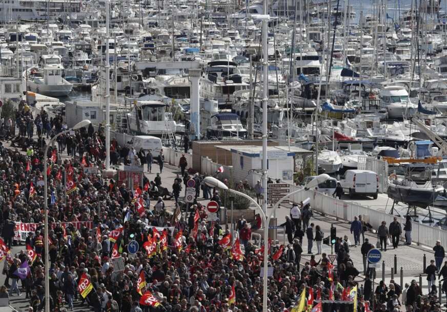 FOTO: EPA-EFE/GUILLAUME HORCAJUELO